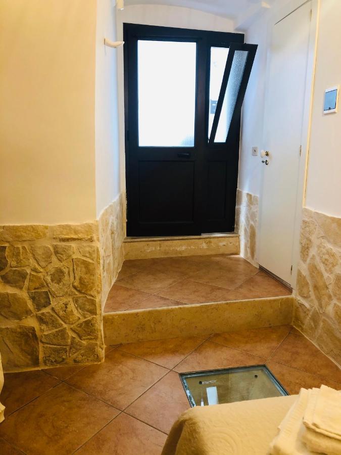 Dimora Bellini Apartment And Rooms Castellana Grotte Dış mekan fotoğraf